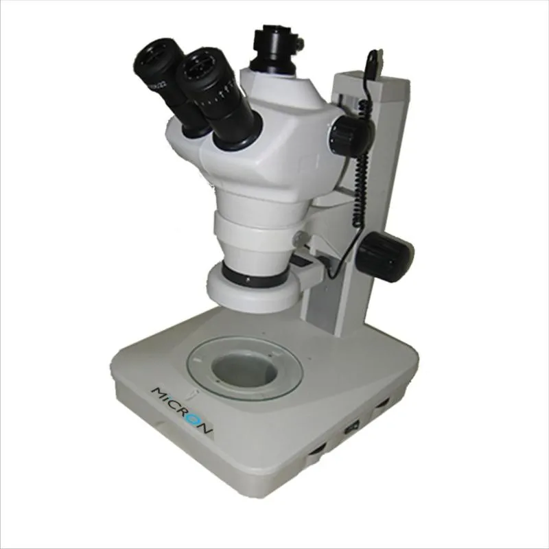 Estereoscópio Trinocular ST200: Aumento: 8X ~ 200X