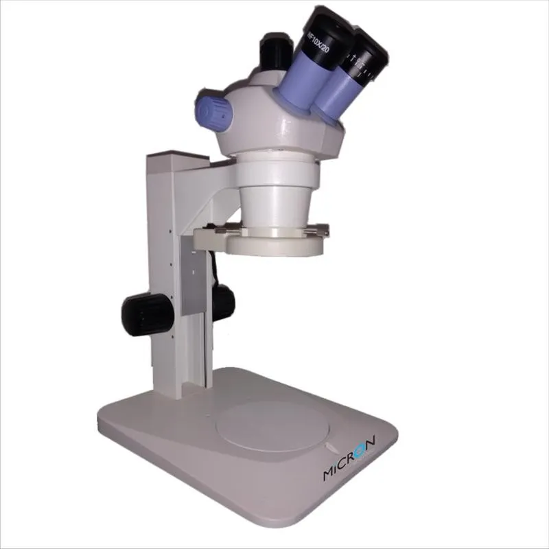 Estereoscópio Trinocular ST30: Aumento: 7X ~ 30X