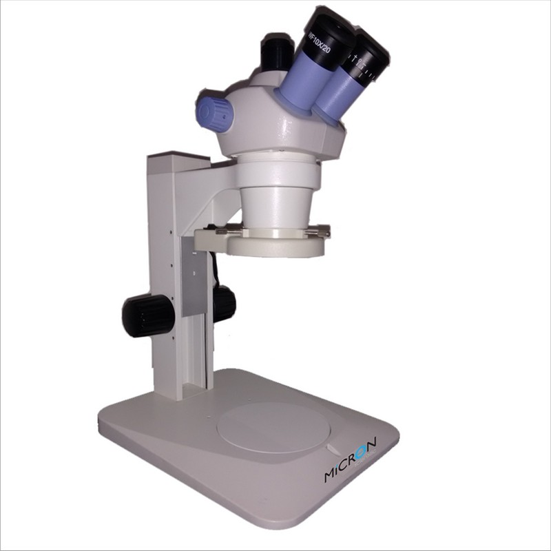 Estereomicroscópio trinocular