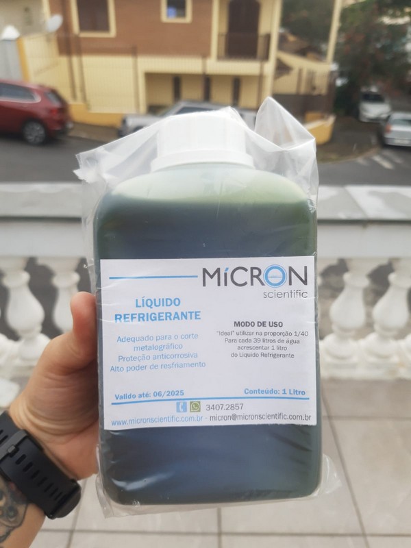 Líquido refrigerante para corte metalográfico